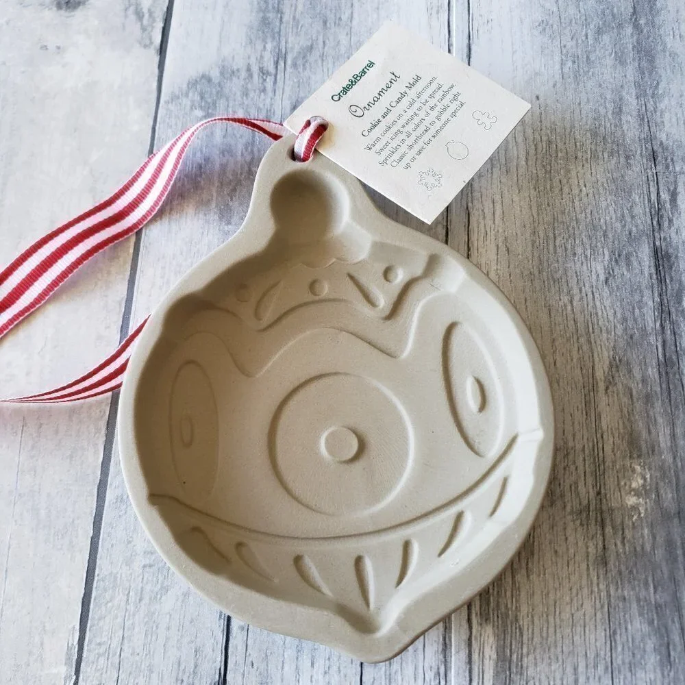 Unused - Vintage 1997 Wilton for Crate and Barrel Cookie Mold Christmas Ornament